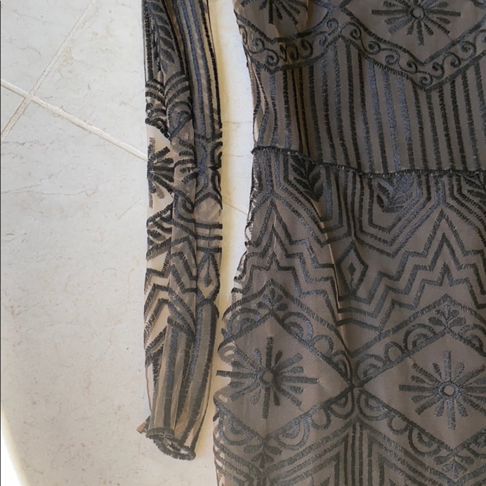 Dress - Picture 5 of 8